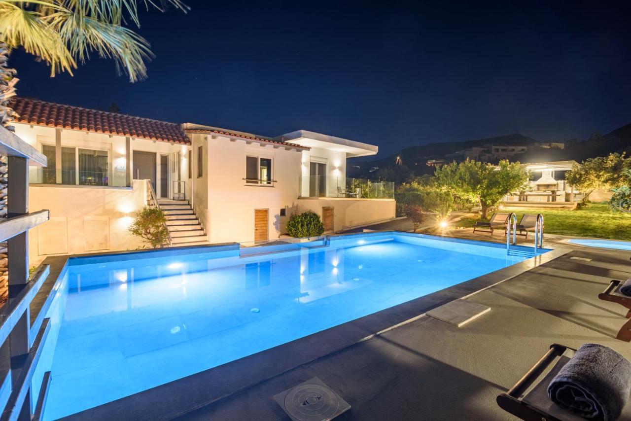 Queen'S Gem Luxury Villa - Heated Jacuzzi & Pool Hersonissos (Crete) Exterior foto