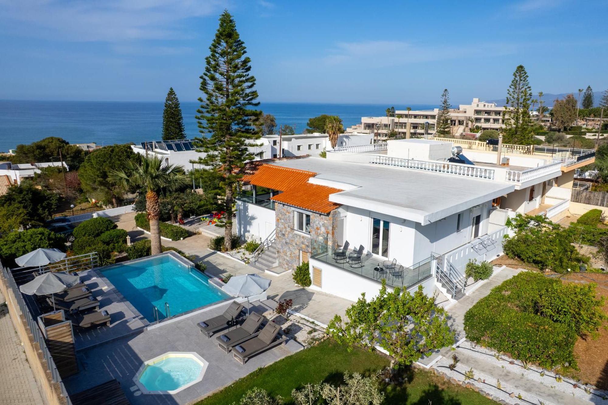 Queen'S Gem Luxury Villa - Heated Jacuzzi & Pool Hersonissos (Crete) Exterior foto