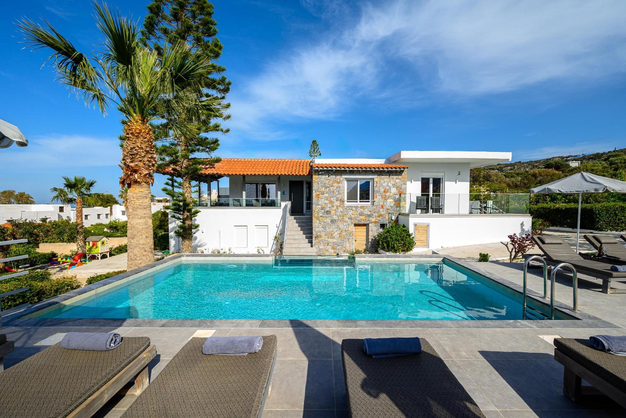 Queen'S Gem Luxury Villa - Heated Jacuzzi & Pool Hersonissos (Crete) Exterior foto
